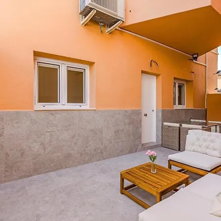 2 Bedroom Lejlighed Costa Adeje (Tenerife)